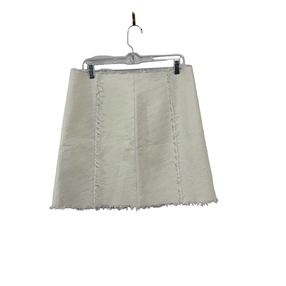 St. John Women’s White Made In Italy Leather Great For Spring  Trim Skirt NEW 10 - Picture 2 of 11